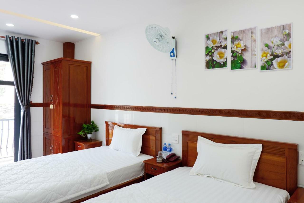Thy Hung Legacy Hotel Туихоа Экстерьер фото