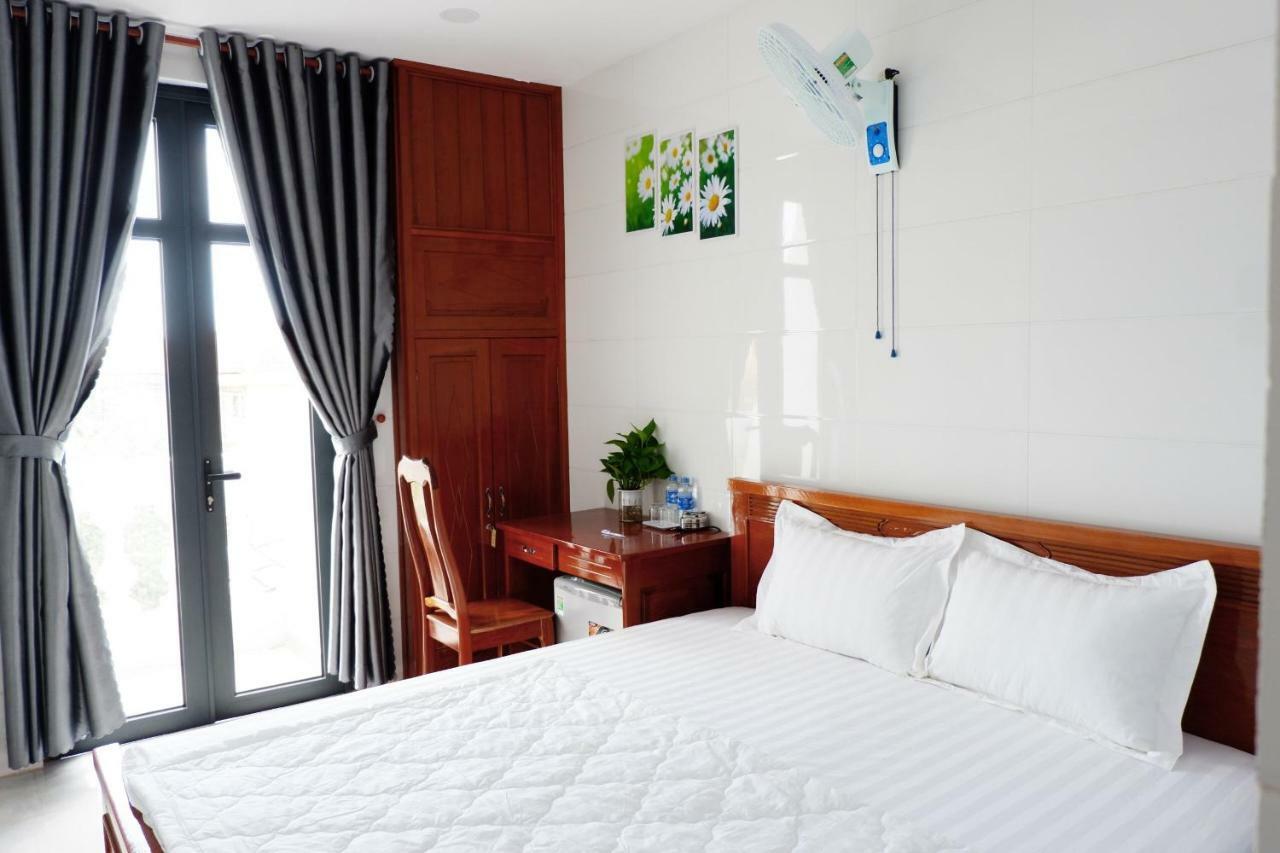 Thy Hung Legacy Hotel Туихоа Экстерьер фото