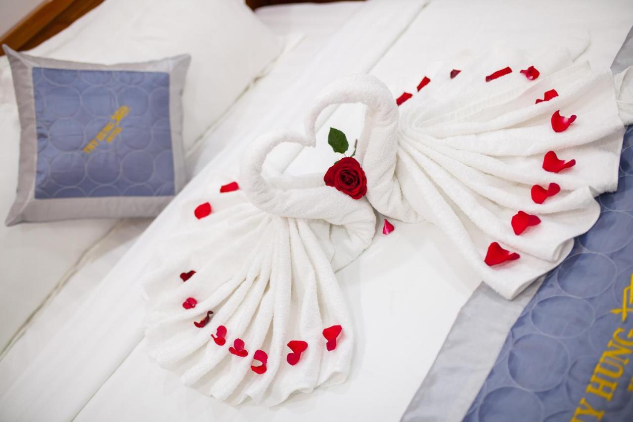 Thy Hung Legacy Hotel Туихоа Экстерьер фото