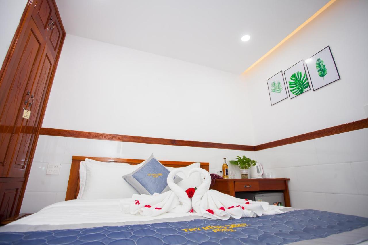 Thy Hung Legacy Hotel Туихоа Экстерьер фото